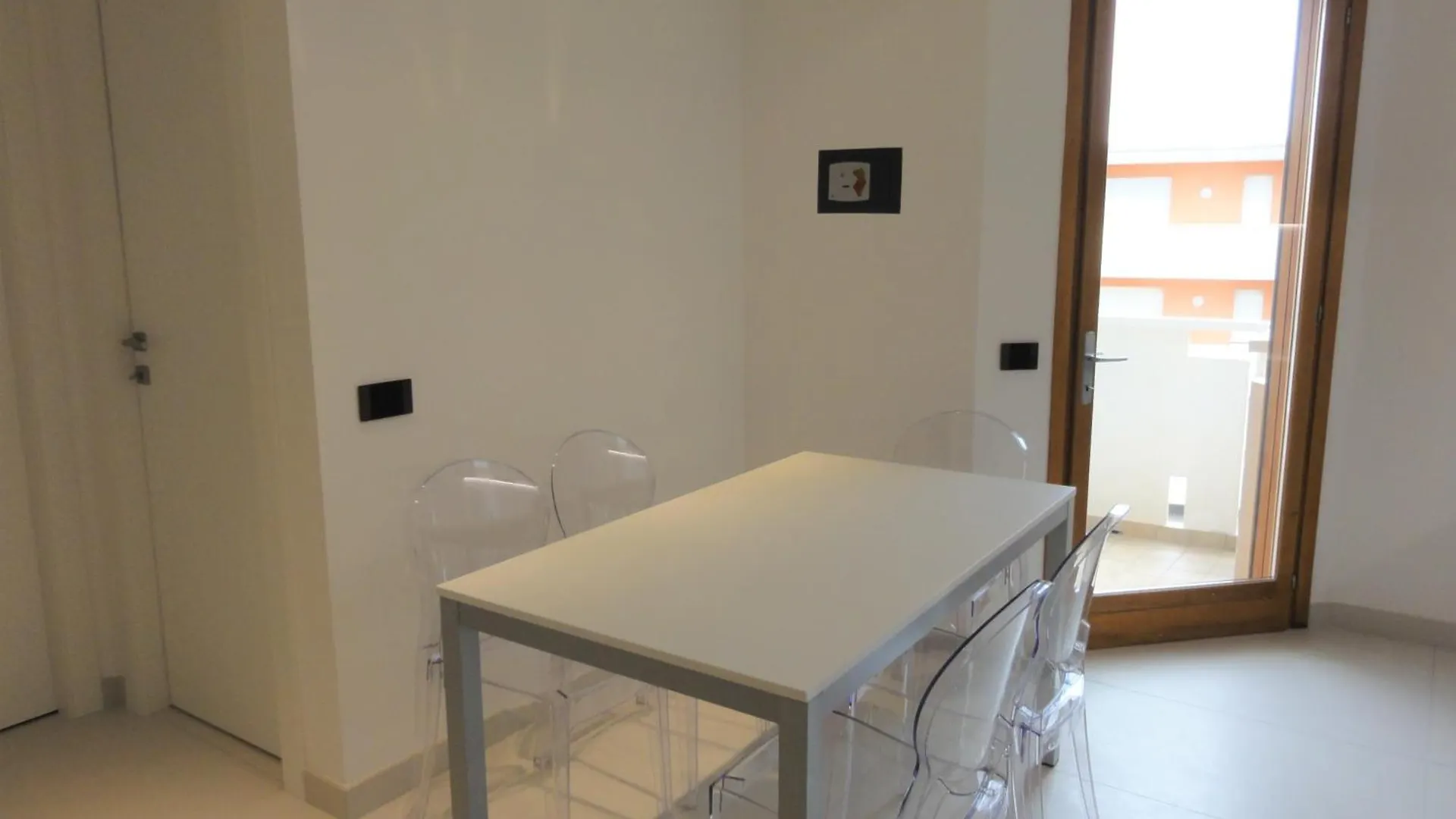Corso - Appartamenti Bibione 0*,